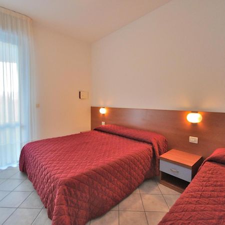 Apartment In Bibione Spiaggia Near The Beach Exterior foto
