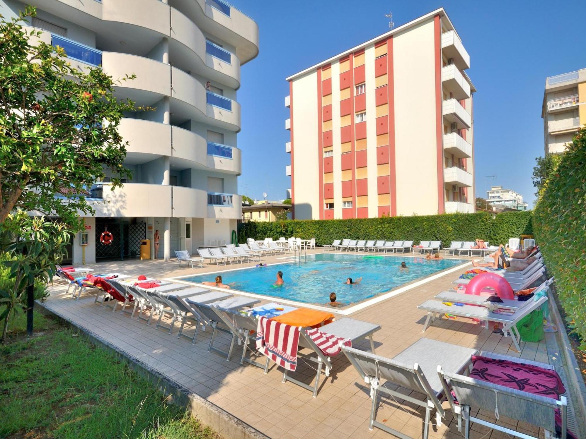 Apartment In Bibione Spiaggia Near The Beach Exterior foto